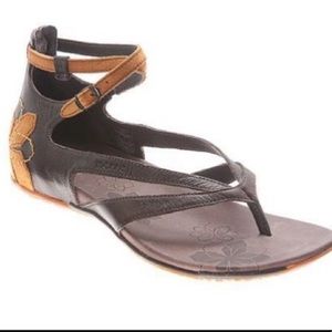 Merrell sandals leather size 37